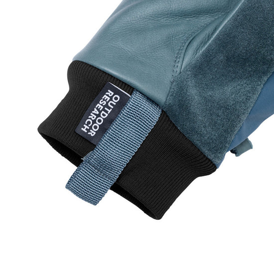 Outdoor Research® 中性款 Snowcrew Ventia™ Leather Mitts